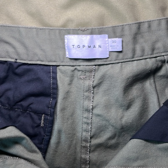 Dark green TopMan Cargo Shorts - Picture 5 of 5